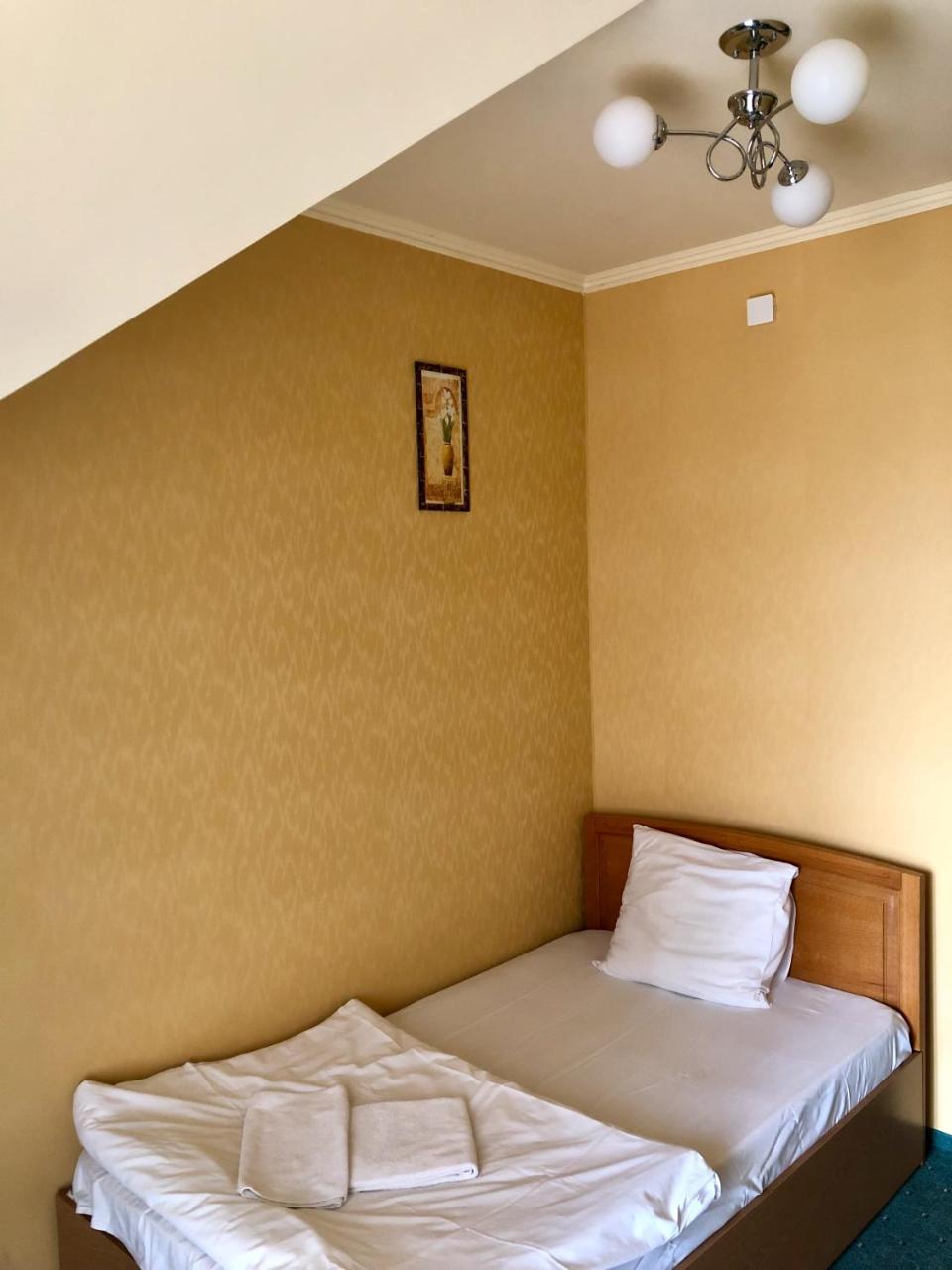 Chervona Gora Mukacheve Ngoại thất bức ảnh